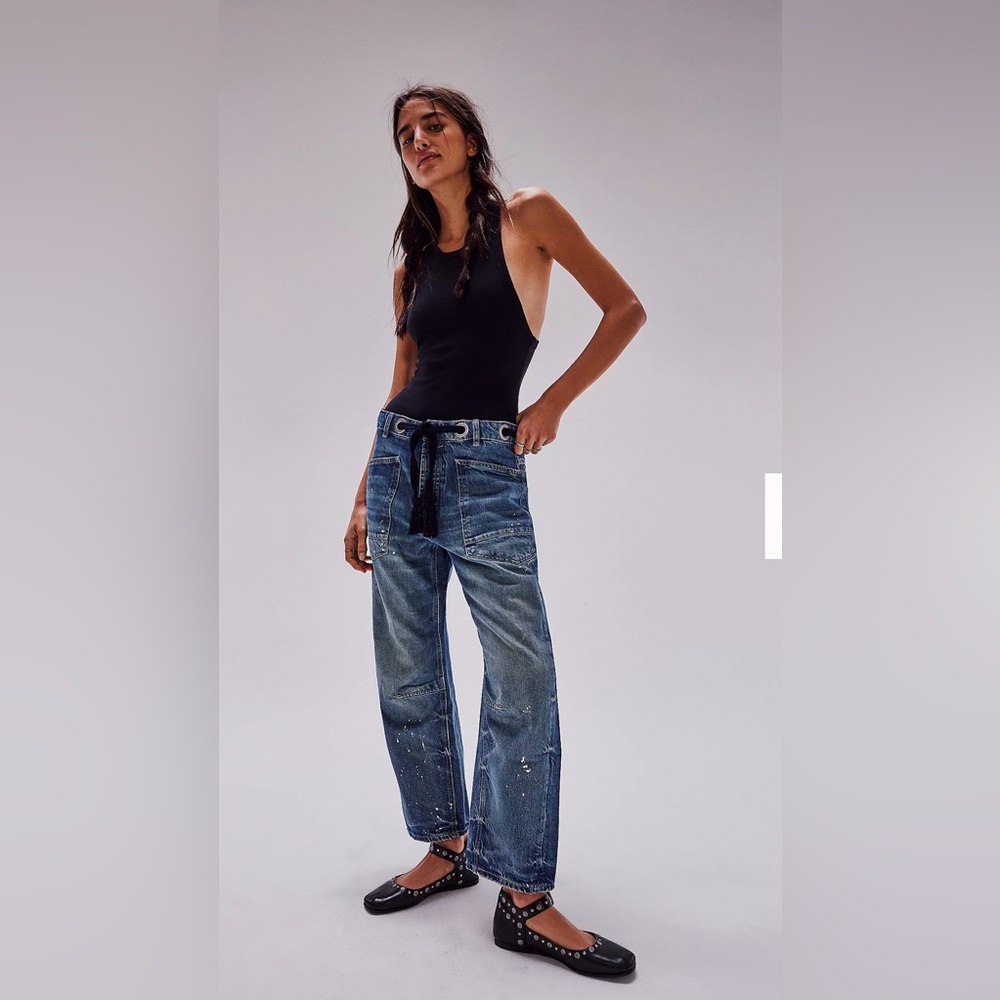 EUC size 30 Free People We The Free Moxie Pull-On Barrel Jeans
